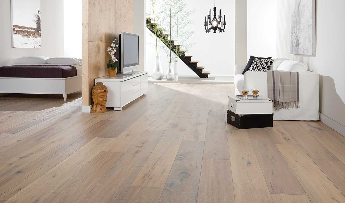 When Should Your Hardwood Floors Be Refinished?